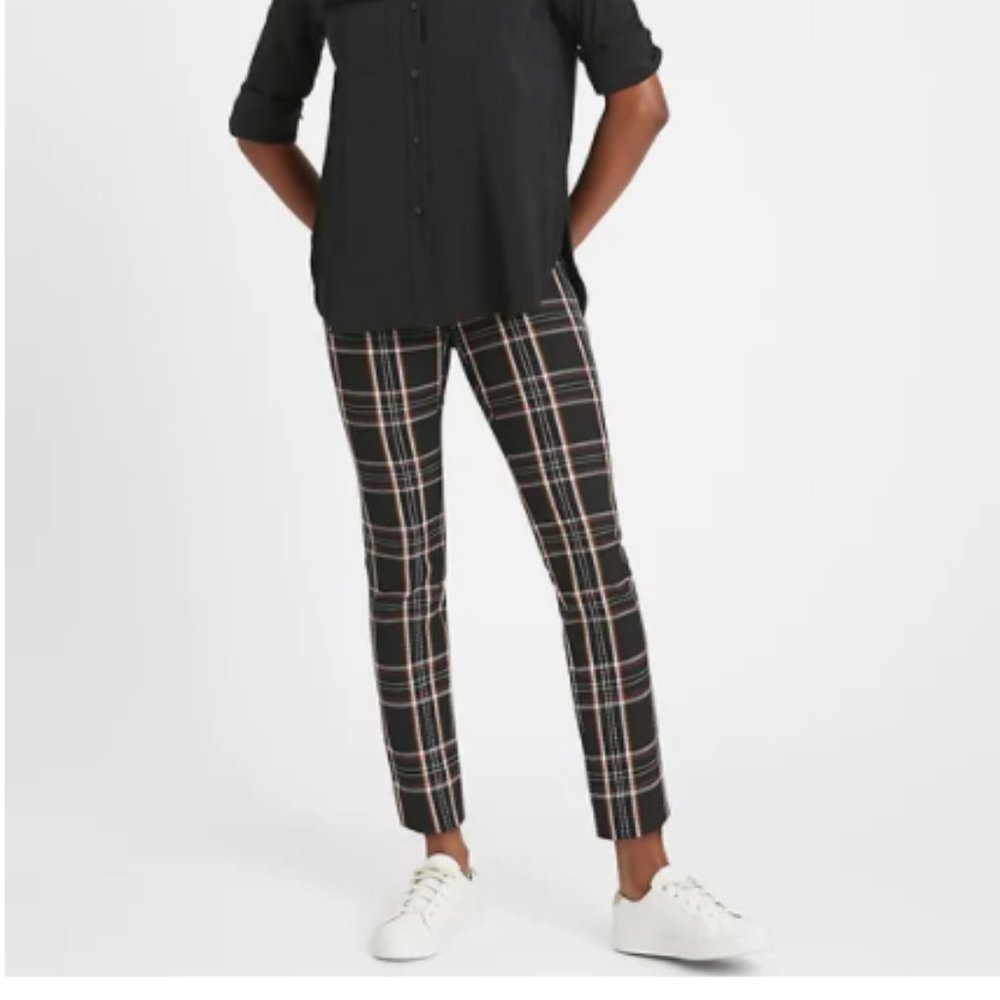 Banana Republic Sloan Pants in Plaid- NWT